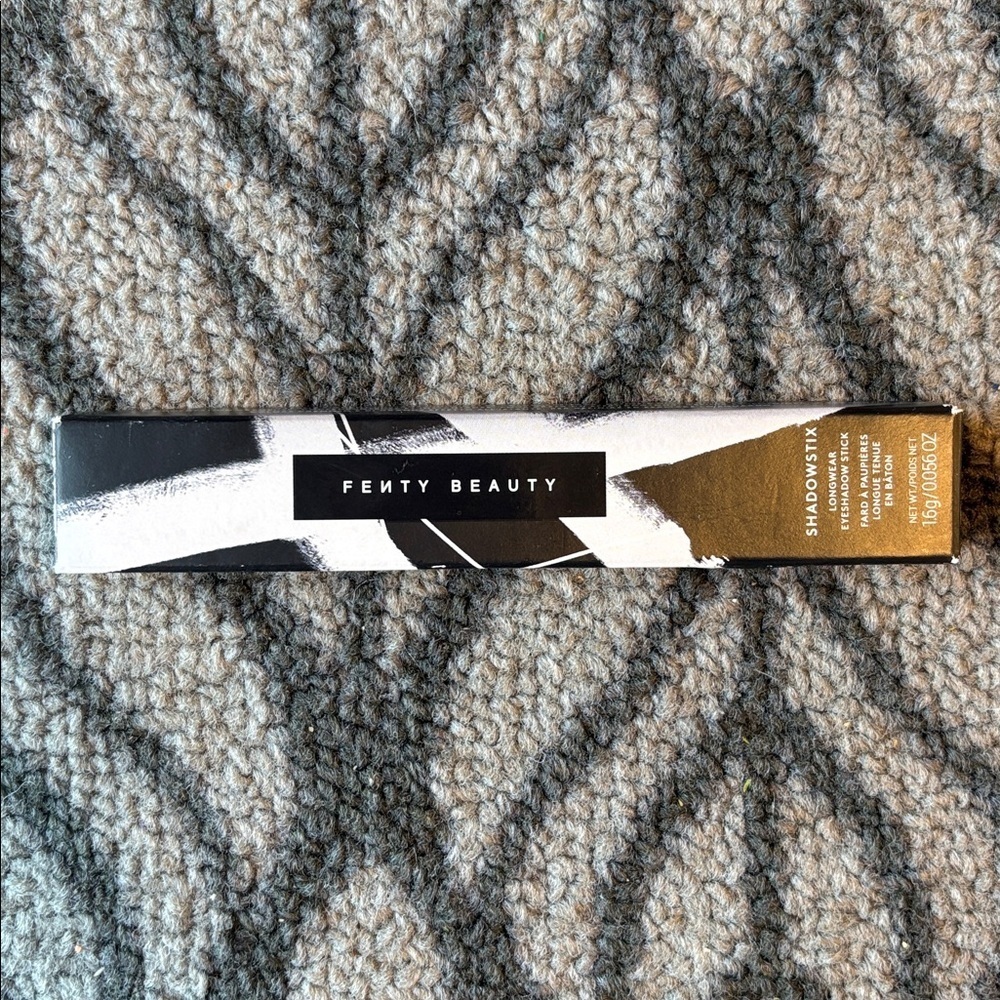 BNIB Fenty Beauty Shadowstix Longwear Eyeshadow Stick in “U Ain’t Reddy” - Picture 5 of 8